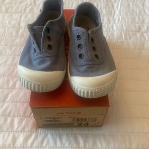 Size 24 Victoria Inglesa Elastico Slip On Tennis Shoes